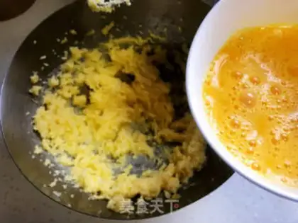 Make Pumpkin cake step 4