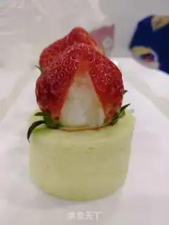 Make Strawberry cream cake step 16