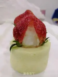 Make Strawberry cream cake step 17
