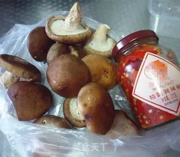 Make Pepper-cracker mushrooms step 0