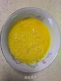 Make Chili fried eggs step 2