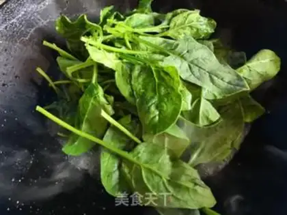 Make Scrambled spinach step 2