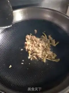 Make Squeeze the gravy gravy step 3