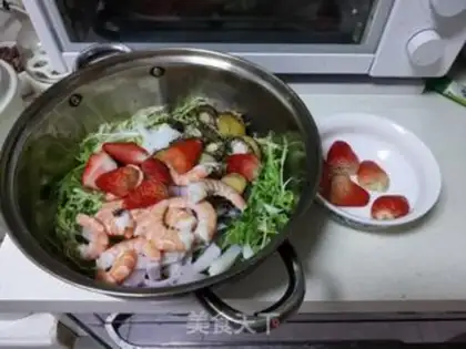 Make Seafood salad step 2