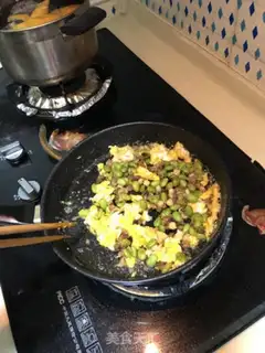 Make Bad meat, green beans step 2