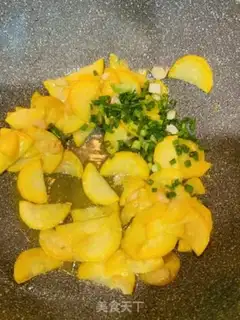 Make Garlic, yellow and yellow step 5