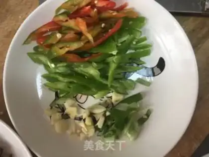 Make Pyramid fried eggs step 0