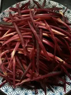 Make Pork with purple carrots step 1