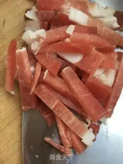 Make Pork with purple carrots step 2