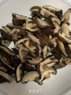Make Lamb carrots and mushrooms step 1