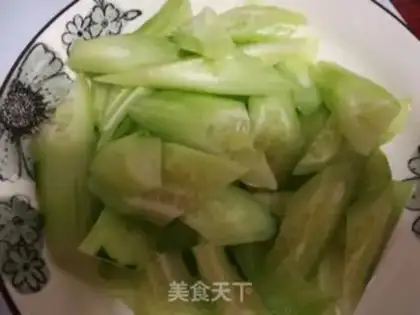 Make Beef cucumber step 1