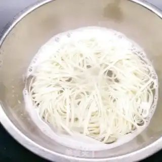 Make The golden quail egg step 4