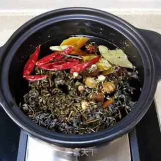 Make Five spicy tea eggs step 5