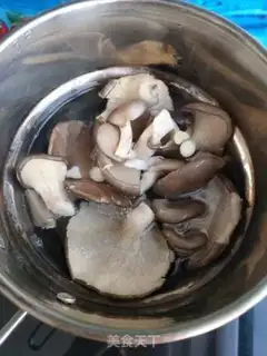 Make Fungus and sauerkraut step 1