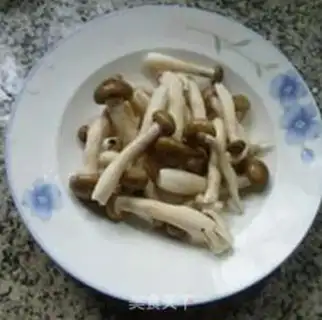 Make Crab mushrooms and tofu florist step 1