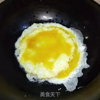 Make Two silked eggs step 1
