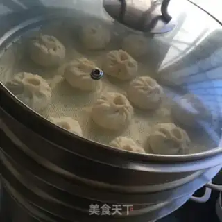 Make Delicious meat buns step 11