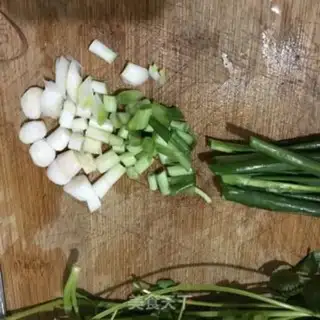 Make ♪ A bouquet of onion egg noodles ♪ step 1