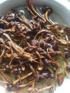 Make Tea mushroom fan soup step 0
