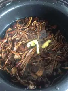 Make Tea mushroom fan soup step 2