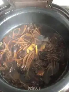 Make Tea mushroom fan soup step 3