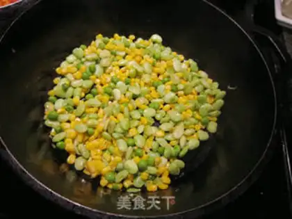 Make Iron pan and sausage and vegetable rice step 3