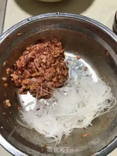 Make Radish meatballs step 0