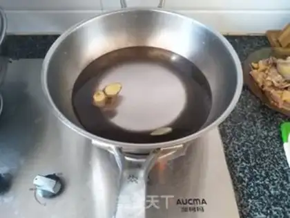 Make A simple yellow chicken step 1