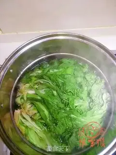 Make A sauerkraut stew step 1