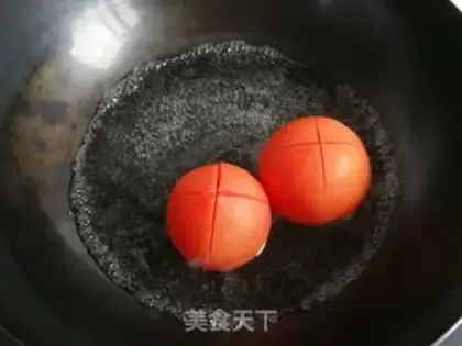 Make Tomato duck egg fried cake step 1
