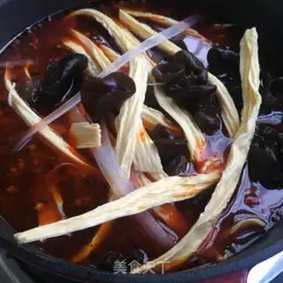 Make Beefballs, spicy pot step 7