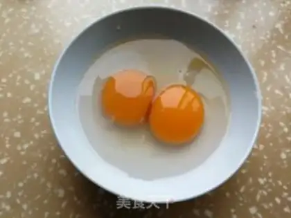 Make Tomato duck egg fried cake step 3