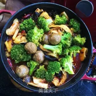 Make Beefballs, spicy pot step 11