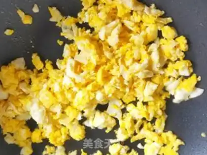 Make Egg-skinned soybean sprouts step 2