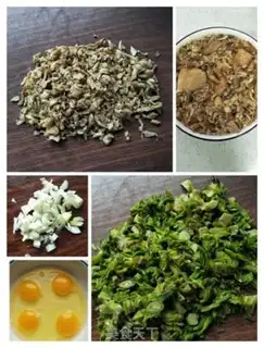 Make The abalone mushroom sprouts the eggs step 1