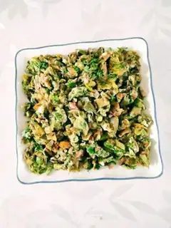 Make The abalone mushroom sprouts the eggs step 5