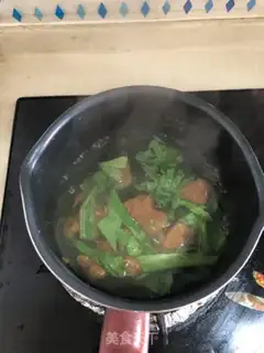 Make Seaweed sprouts and gravy step 2