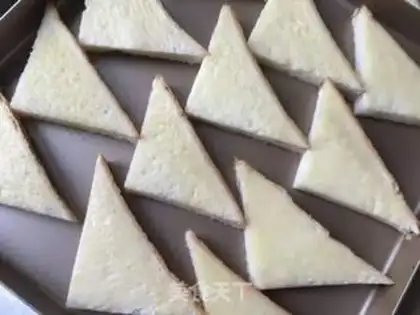Make Milky honey toast step 3