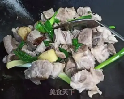 Make Curry potato oxen step 3