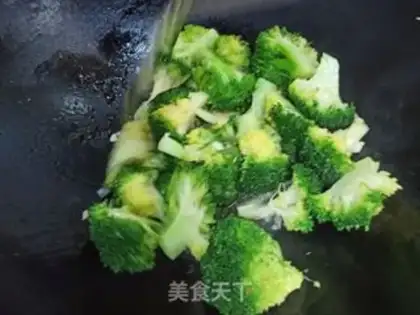 Make Garlic broccoli step 6