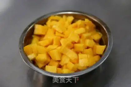 Make Mango lasagna cake step 1