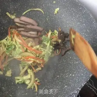 Make Donkey fried noodles step 4