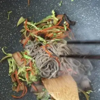 Make Donkey fried noodles step 7