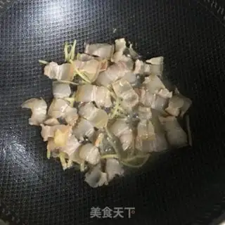 Make The gravy tofu and the garlic step 5