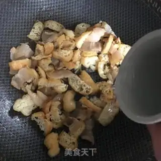 Make The gravy tofu and the garlic step 7