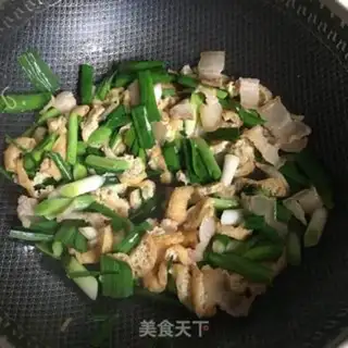 Make The gravy tofu and the garlic step 12