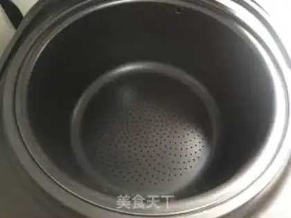 Make Silver fish steamed eggs step 4