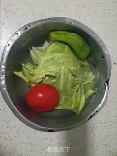 Make Tomato-burned cabbage step 0
