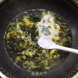 Make Shrimp pelvis soup step 6