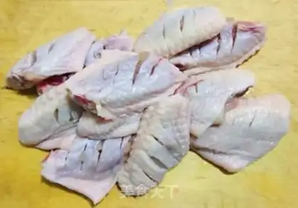 Make Potato chicken wings step 1